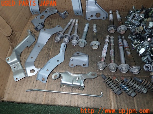 3UPJ=9233700720]アルファードハイブリッド(ATH20W)後期 ネジ・ナット・ステー類 セット ジャンク_3