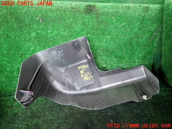 1UPJ-9233702160]アルファードハイブリッド(ATH20W)エンジンアッパーカバー 中古_3