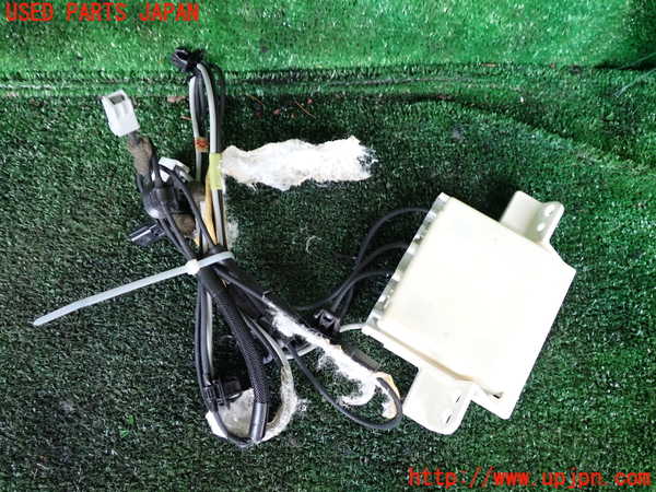 1UPJ-9233706550]アルファードハイブリッド(ATH20W)アンテナ 中古_3