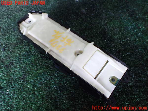 1UPJ-9233706240]アルファードハイブリッド(ATH20W)右前パワーウィンドウスイッチ 中古_2