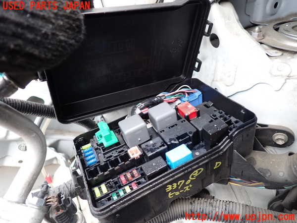 1UPJ-9233706743]アルファードハイブリッド(ATH20W)ヒューズボックス3 中古_2