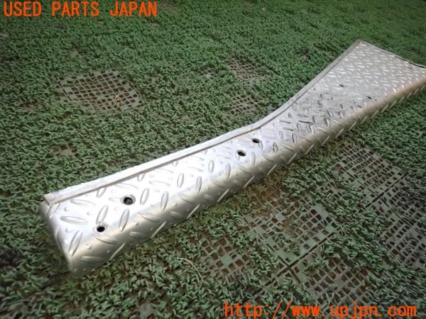 3UPJ=9233710025]三菱ジープ(J55)社外 右サイドステップ 縞鋼板 中古_2