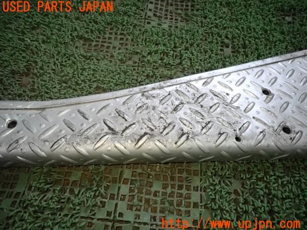 3UPJ=9233710025]三菱ジープ(J55)社外 右サイドステップ 縞鋼板 中古_4