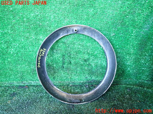 1UPJ-9233711142]三菱ジープ(J55)左ヘッドライトリム 中古_2