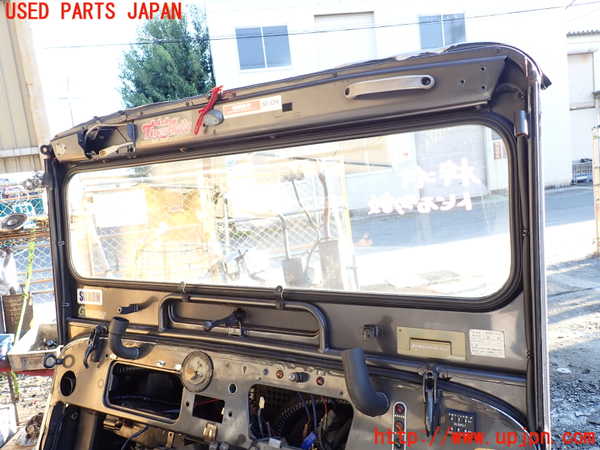 1UPJ-9233711195]三菱ジープ(J55)フロントガラス M345 中古_3
