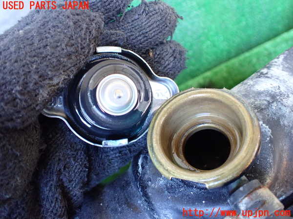 1UPJ-9233712321]三菱ジープ(J55)ラジエーター1 中古_3