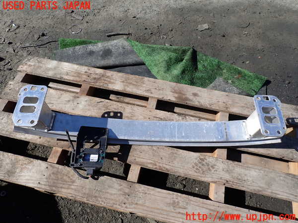 1UPJ-9233721014]ジープ・チェロキー(KL32)フロントバンパーホースメント 中古_4