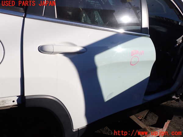 1UPJ-9233721290]ジープ・チェロキー(KL32)右後ドア MOPAR M-129 中古_3