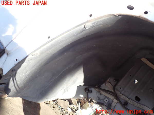 1UPJ-9233721090]ジープ・チェロキー(KL32)右前フェンダーライナー 中古_3