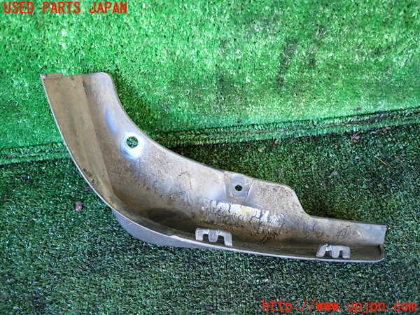 1UPJ-9233721450]ジープ・チェロキー(KL32)右フロントマッドガード(泥除け) 中古_2