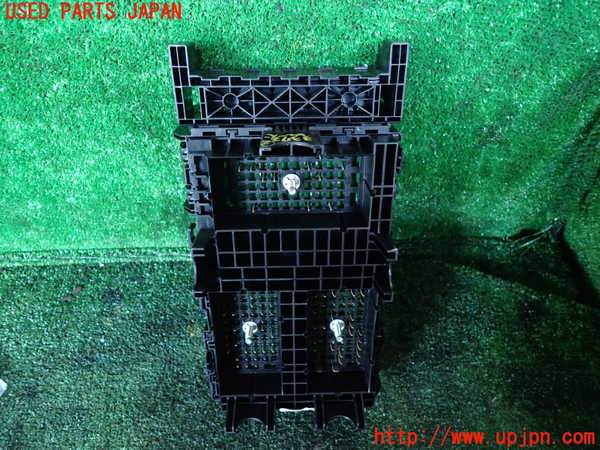 1UPJ-9233726742]ジープ・チェロキー(KL32)ヒューズボックス2 中古_2