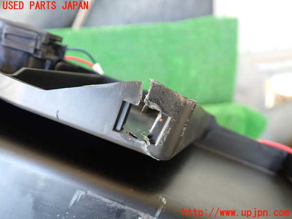 1UPJ-9233727517]ジープ・チェロキー(KL32)グローブボックス2 中古_3