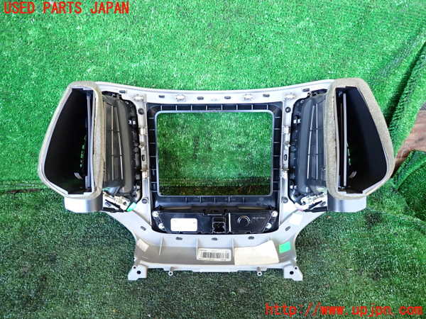 1UPJ-9233727526]ジープ・チェロキー(KL32)エアコン吹き出し口1 (真中) 中古_3