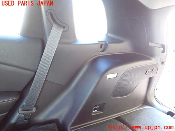 1UPJ-9233727675]ジープ・チェロキー(KL32)右リアピラートリム 中古_3