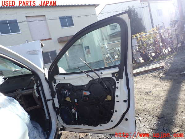 1UPJ-9233731230]ジープ・チェロキー(KL20L)右前ドア M-100 中古_4