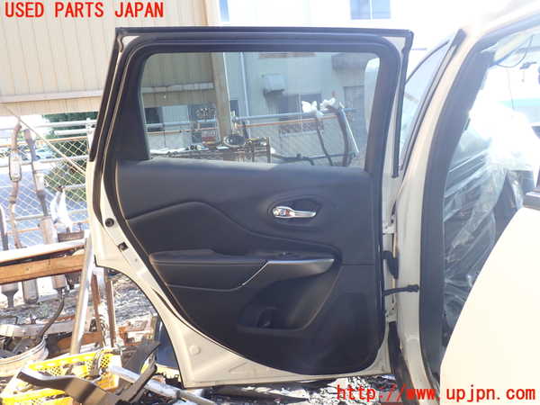 1UPJ-9233731320]ジープ・チェロキー(KL20L)左後ドア M-129 中古_4