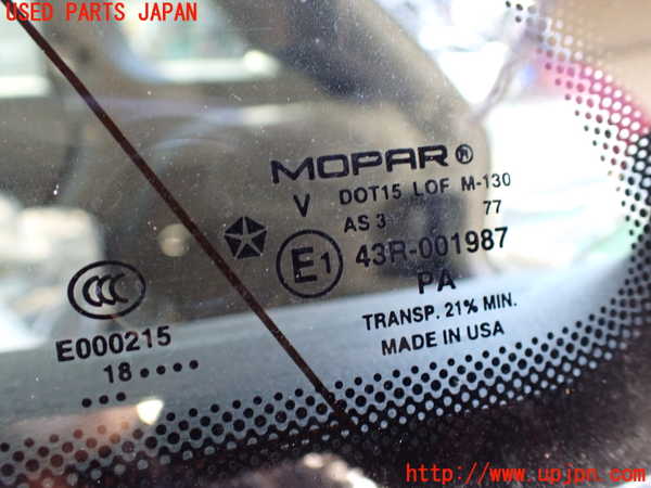 1UPJ-9233731382]ジープ・チェロキー(KL20L)左クォーターガラス M-130 中古_2