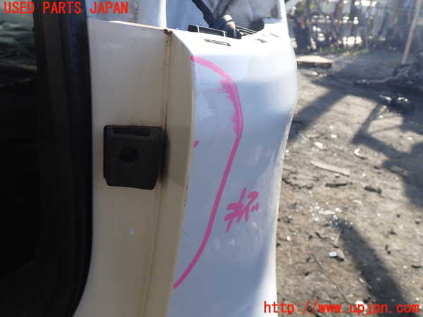 1UPJ-9233731610]ジープ・チェロキー(KL20L)リアバンパー 中古_2