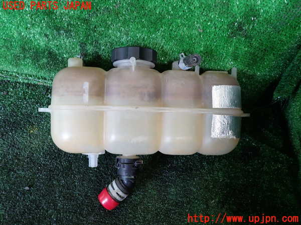 1UPJ-9233732410]ジープ・チェロキー(KL20L)ラジエータータンク 中古_2