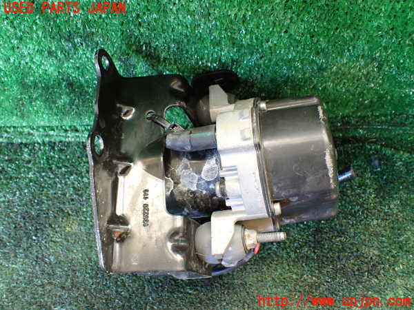 1UPJ-9233732580]ジープ・チェロキー(KL20L)バキュームポンプ 中古_2