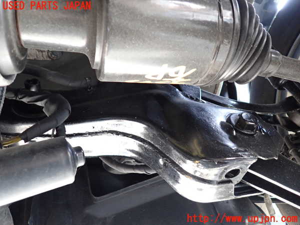 1UPJ-9233735295]ジープ・チェロキー(KL20L)リアメンバー 中古_4