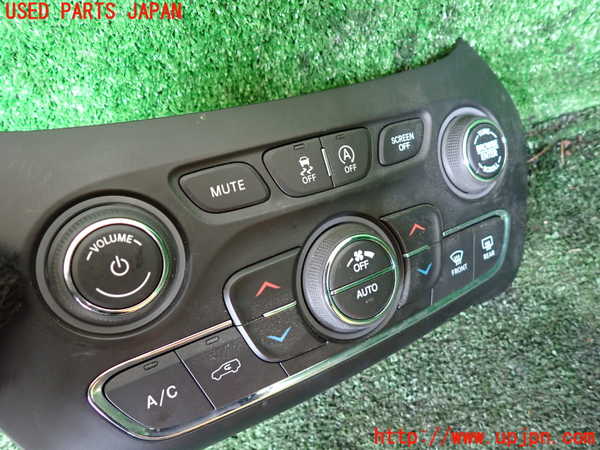 1UPJ-9233736066]ジープ・チェロキー(KL20L)エアコンスイッチ1 中古_2