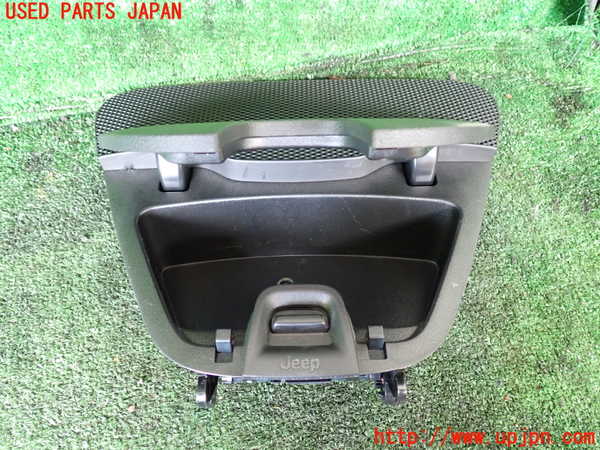 1UPJ-9233737842]ジープ・チェロキー(KL20L)小物入れ2 中古_2