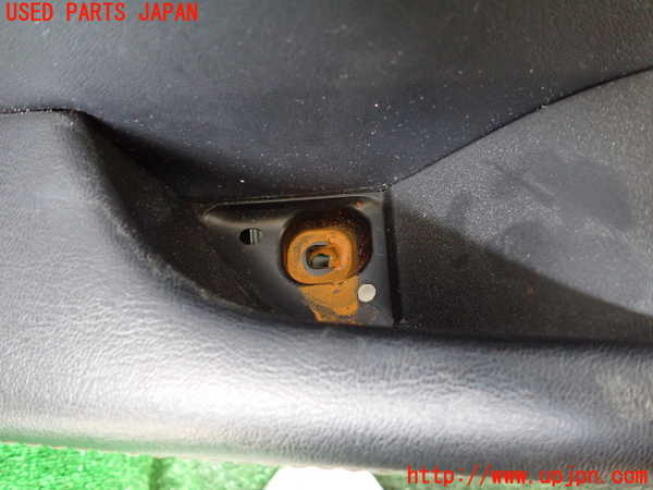 1UPJ-9233731264]ジープ・チェロキー(KL20L)左前ドア内張り 中古_3
