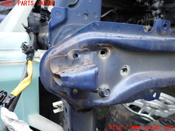 1UPJ-9233741014]バレーノ(WB32S)フロントバンパーホースメント 中古_3