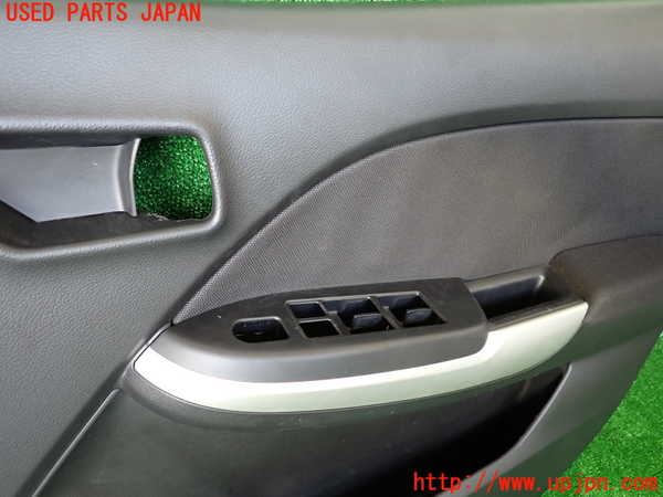 1UPJ-9233741234]バレーノ(WB32S)右前ドア内張り 中古_2