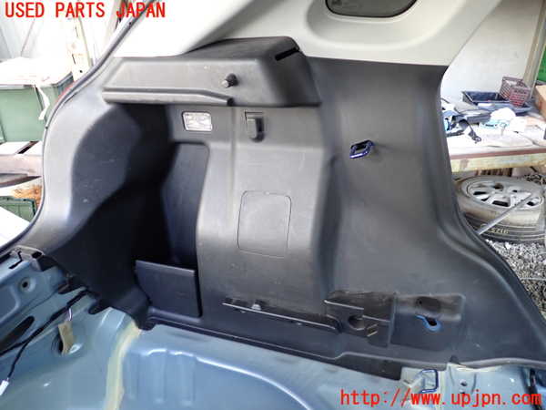 1UPJ-9233747680]バレーノ(WB32S)左リアピラートリム 中古_3