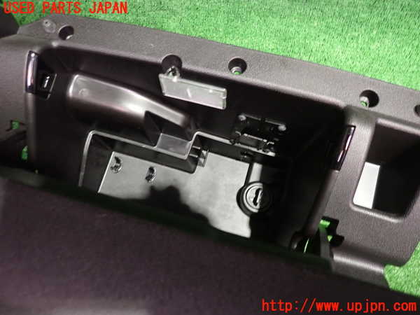 2UPJ-9233757516]BMW ミニ(MINI)クーパーSD クロスオーバー(ZB20)(R60)グローブボックス1 中古_3