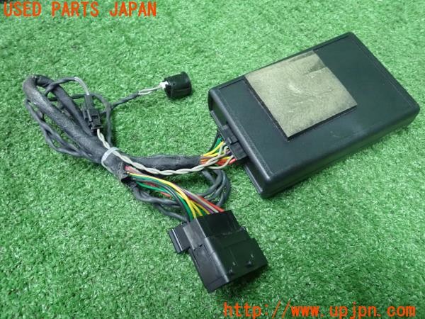 3UPJ=9233760581]シトロエン DS5(B85F02)サイドビューカメラ切り替えユニット 中古_2