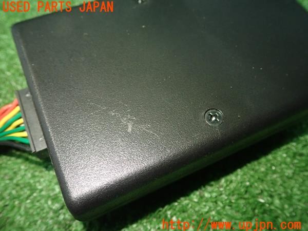 3UPJ=9233760581]シトロエン DS5(B85F02)サイドビューカメラ切り替えユニット 中古_4