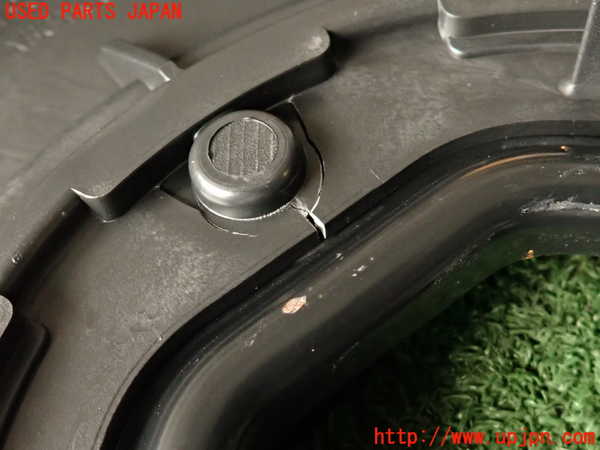 2UPJ-9233761705]シトロエン・DS 5(B85F02)スペアタイヤカバー 中古_4