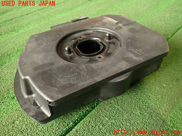 2UPJ-9233761705]シトロエン・DS 5(B85F02)スペアタイヤカバー 中古_5