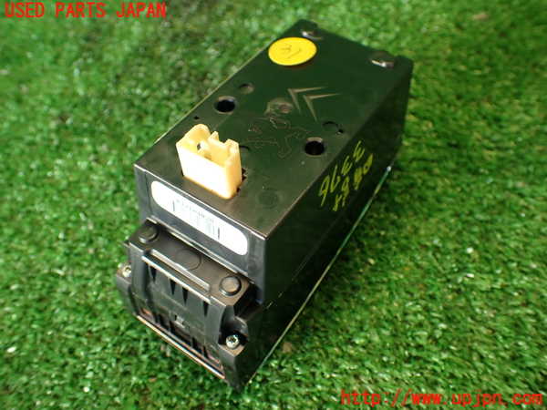 2UPJ-9233767850]シトロエン・DS 5(B85F02)時計 中古_4