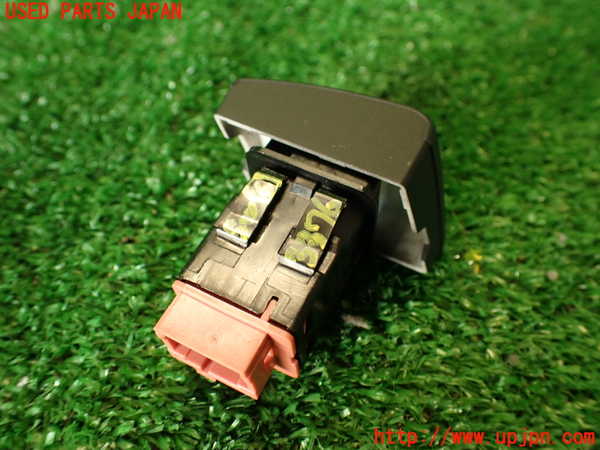 2UPJ-9233766311]シトロエン・DS 5(B85F02)スイッチ6(給油口) 中古_3
