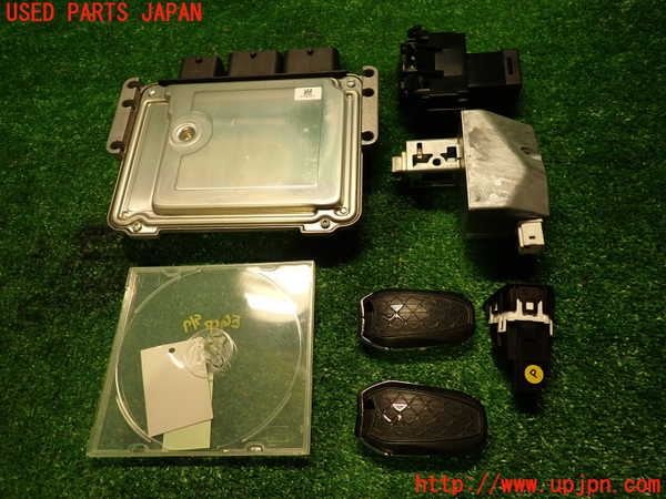 2UPJ-9233766110]シトロエン・DS 5(B85F02)エンジンコンピューター 中古_3