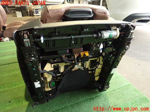 2UPJ-9233767035]シトロエン・DS 5(B85F02)運転席シート 中古_5