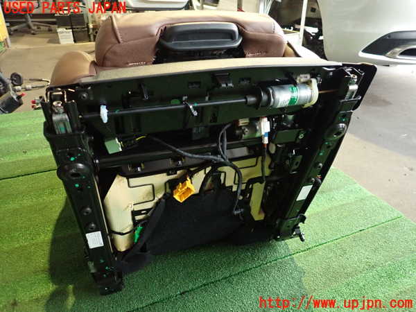 2UPJ-9233767065]シトロエン・DS 5(B85F02)助手席シート 中古_5