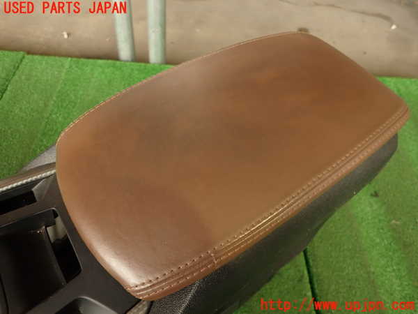 2UPJ-9233767540]シトロエン・DS 5(B85F02)センターコンソール 中古_2