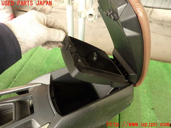 2UPJ-9233767540]シトロエン・DS 5(B85F02)センターコンソール 中古_3