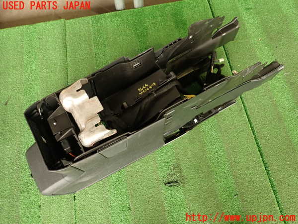 2UPJ-9233767540]シトロエン・DS 5(B85F02)センターコンソール 中古_5