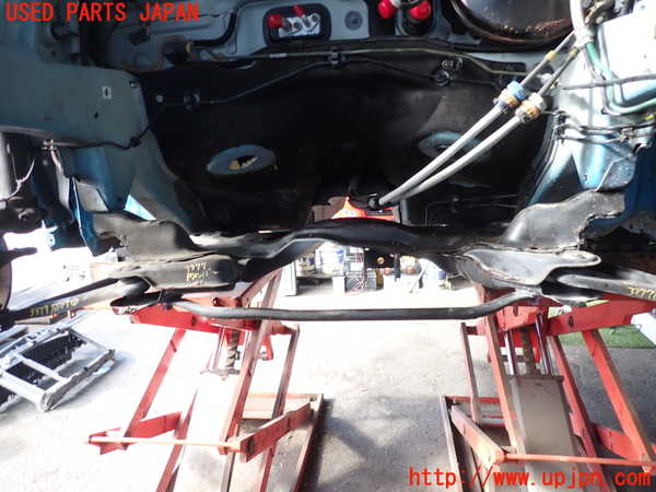 2UPJ-9233775285]シトロエン・DS 3(A5C5F04)フロントメンバー 中古_2