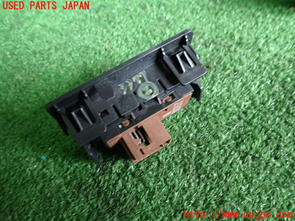 2UPJ-9233776307]シトロエン・DS 3(A5C5F04)スイッチ2 (ESP OFF) 中古_2