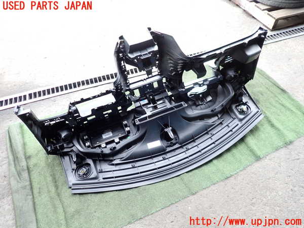 2UPJ-9233777505]シトロエン・DS 3(A5C5F04)ダッシュボード 中古_3