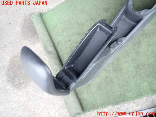 2UPJ-9233777540]シトロエン・DS 3(A5C5F04)センターコンソール 中古_4