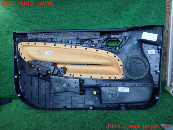 2UPJ-9233771234]シトロエン・DS 3(A5C5F04)右前ドア内張り 中古_3