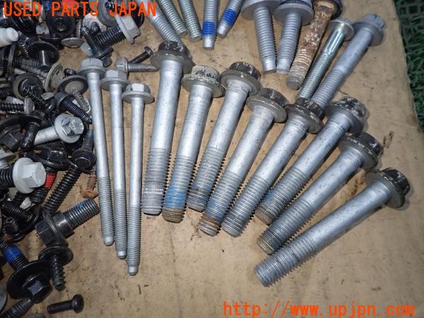 3UPJ=9233780720]ボルボ V60(FB4164T)ネジ・ナット・ステー類 セット ジャンク_3